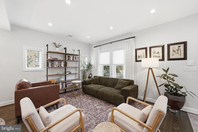 2700 4TH ST NE, Washington, DC 20002