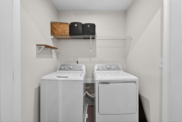 1801 Goldsberry St, Columbia, TN 38401