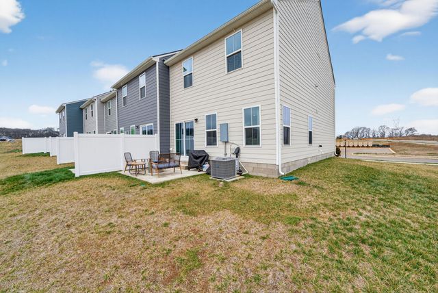 1801 Goldsberry St, Columbia, TN 38401