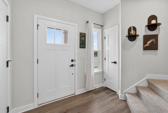 1801 Goldsberry St, Columbia, TN 38401