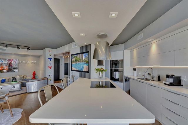3610 Yacht Club Drive 1206, Aventura, FL 33180