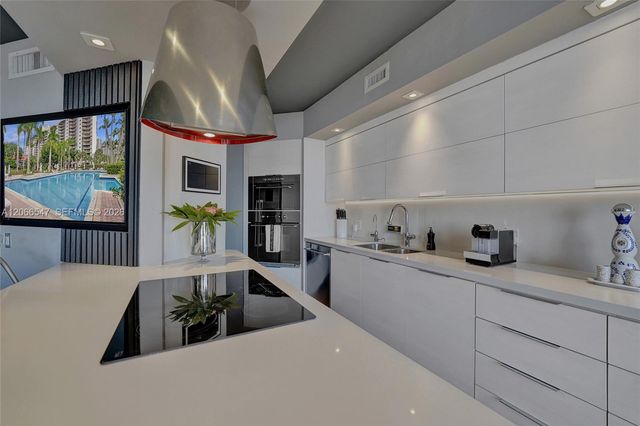 3610 Yacht Club Drive 1206, Aventura, FL 33180