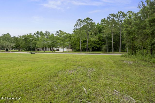 Savannah Estates Boulevard, Biloxi, MS 39532