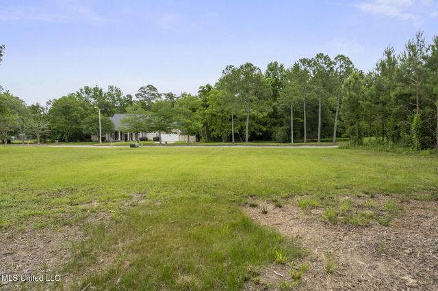 Savannah Estates Boulevard, Biloxi, MS 39532