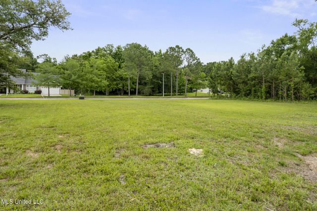 Savannah Estates Boulevard, Biloxi, MS 39532