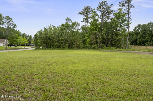 Savannah Estates Boulevard, Biloxi, MS 39532