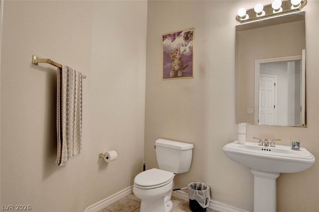 74 Tamarron Cliffs Street, Las Vegas, NV 89148