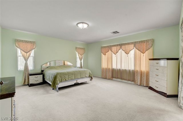 74 Tamarron Cliffs Street, Las Vegas, NV 89148