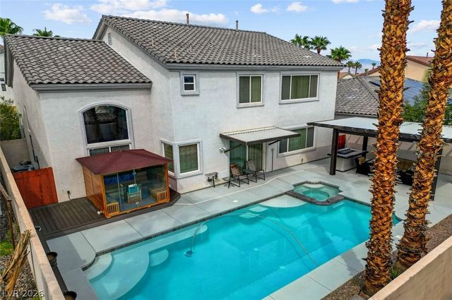 74 Tamarron Cliffs Street, Las Vegas, NV 89148