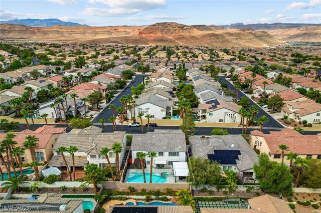 74 Tamarron Cliffs Street, Las Vegas, NV 89148