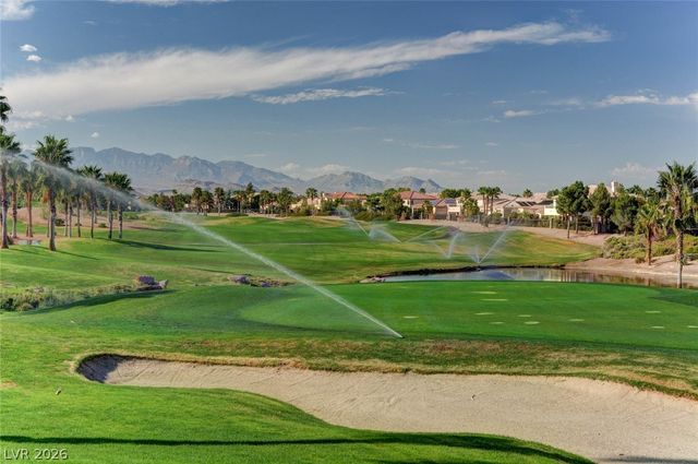 74 Tamarron Cliffs Street, Las Vegas, NV 89148