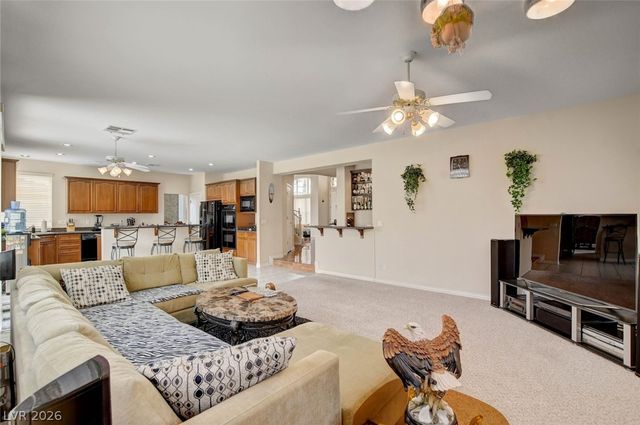 74 Tamarron Cliffs Street, Las Vegas, NV 89148