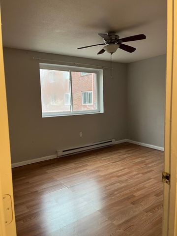 15 Weld St 46, Framingham, MA 01702