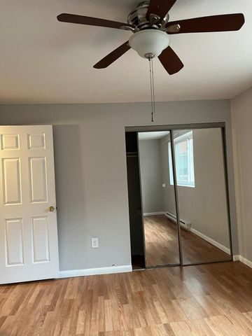 15 Weld St 46, Framingham, MA 01702