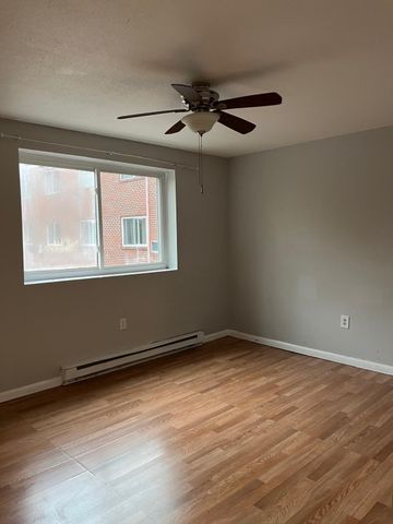 15 Weld St 46, Framingham, MA 01702