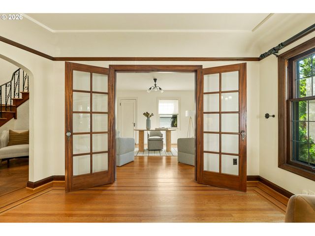 3230 Ne US Grant Pl, Portland, OR 97212