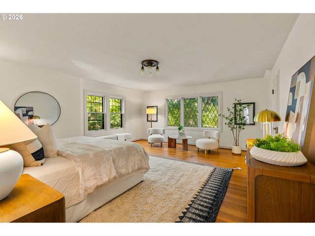 3230 Ne US Grant Pl, Portland, OR 97212