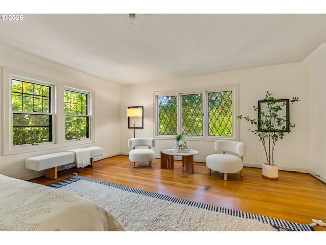 3230 Ne US Grant Pl, Portland, OR 97212