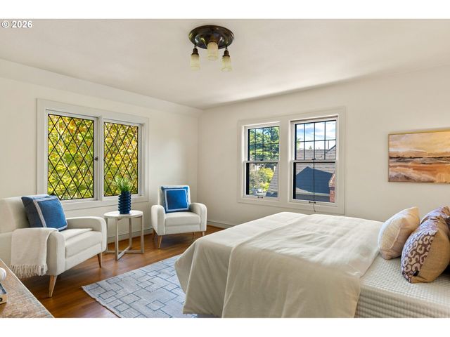 3230 Ne US Grant Pl, Portland, OR 97212