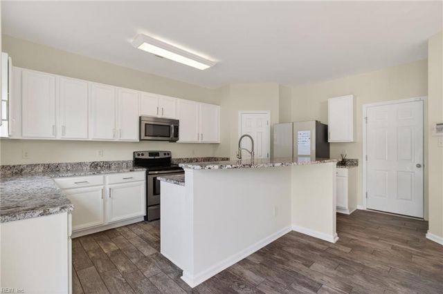 45 Hampshire Glen PW, Hampton, VA 23669