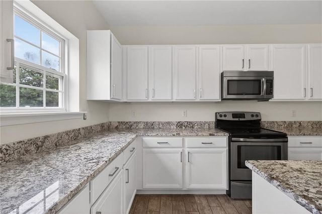 45 Hampshire Glen PW, Hampton, VA 23669