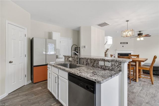 45 Hampshire Glen PW, Hampton, VA 23669