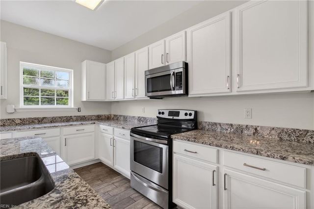 45 Hampshire Glen PW, Hampton, VA 23669