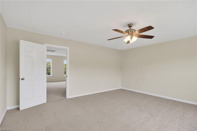 45 Hampshire Glen PW, Hampton, VA 23669