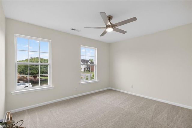 45 Hampshire Glen PW, Hampton, VA 23669
