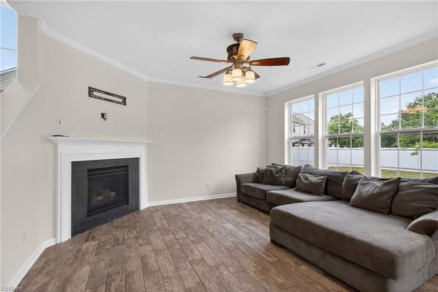 45 Hampshire Glen PW, Hampton, VA 23669