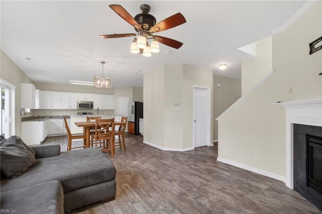 45 Hampshire Glen PW, Hampton, VA 23669