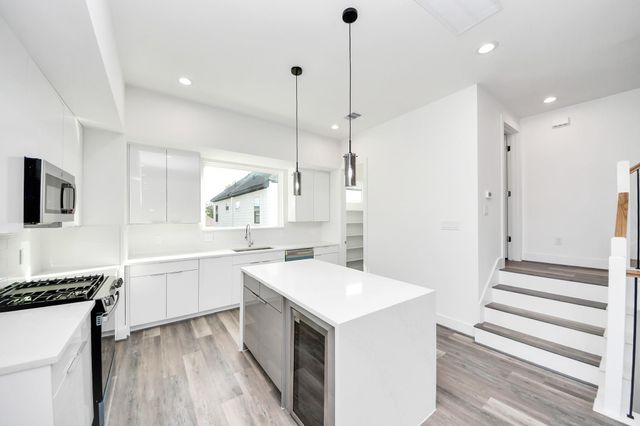 2521 Francis Street, Houston, TX 77004