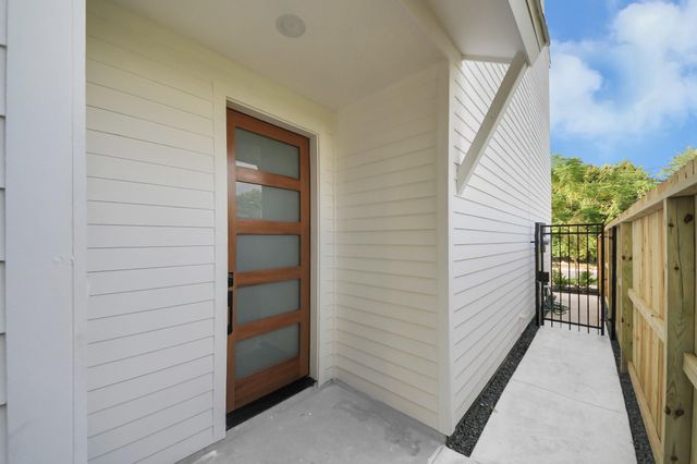2521 Francis Street, Houston, TX 77004
