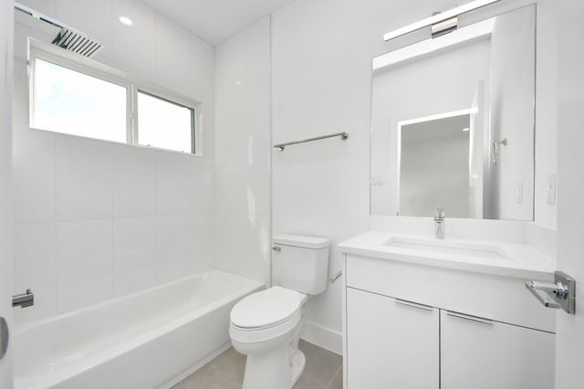 2521 Francis Street, Houston, TX 77004