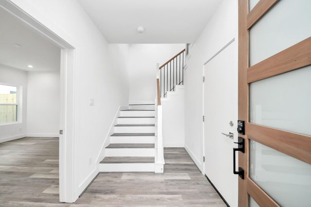 2521 Francis Street, Houston, TX 77004