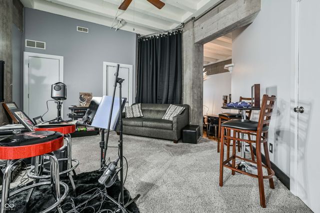 611 N Park Avenue 208, Indianapolis, IN 46204