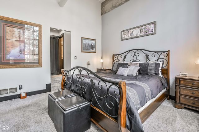 611 N Park Avenue 208, Indianapolis, IN 46204