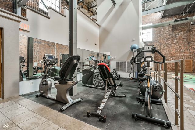 611 N Park Avenue 208, Indianapolis, IN 46204