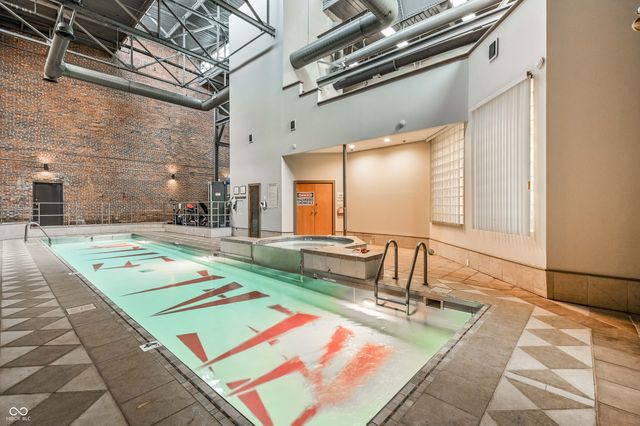 611 N Park Avenue 208, Indianapolis, IN 46204