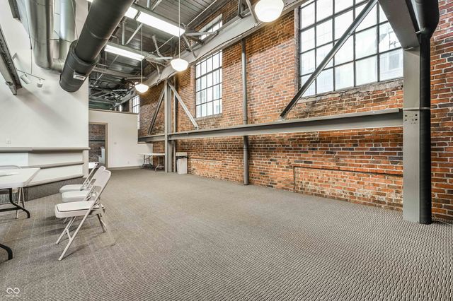 611 N Park Avenue 208, Indianapolis, IN 46204