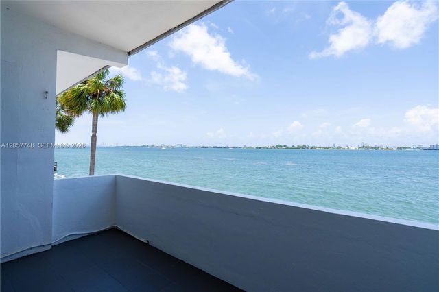 7927 E Dr 278 278, North Bay Village, FL 33141