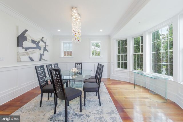 9715 SINGLETON DR, Bethesda, MD 20817