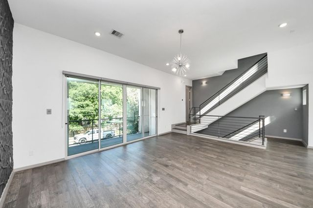 2302 Johnson Street A, Houston, TX 77007