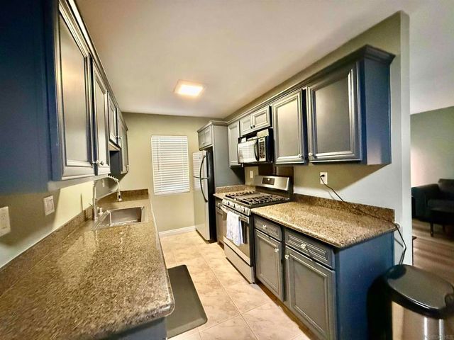 5511 Adelaide Ave 21, San Diego, CA 92115