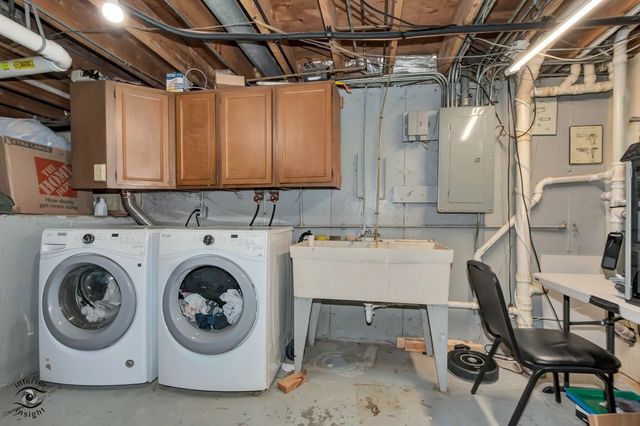 3 Hobson Court, Woodridge, IL 60517