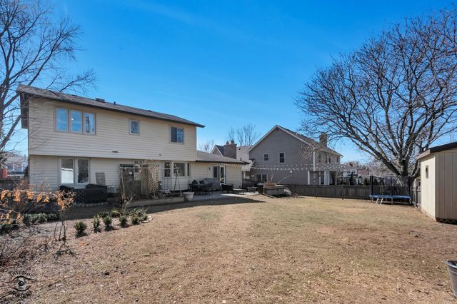 3 Hobson Court, Woodridge, IL 60517