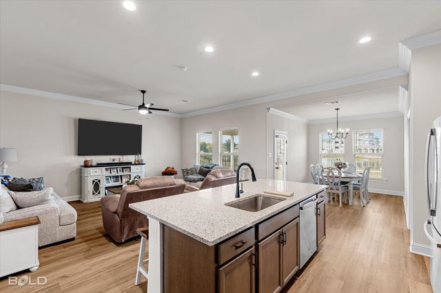 290 Venecia Drive, Bossier City, LA 71111