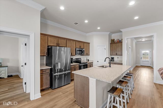 290 Venecia Drive, Bossier City, LA 71111