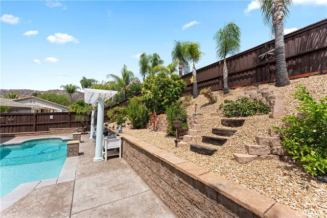 8280 Singh Court, Hemet, CA 92545