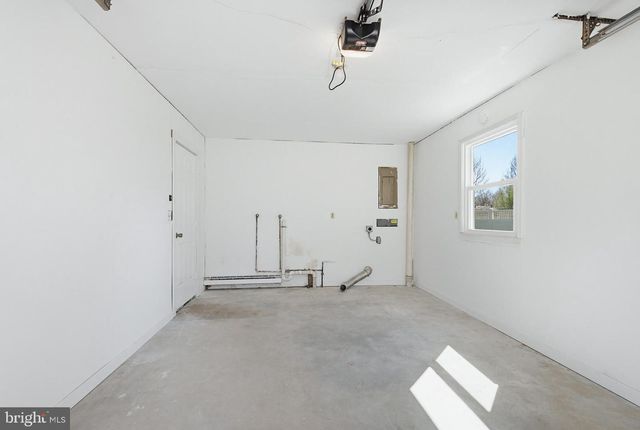 2655 HEMLOCK DR, Columbia, PA 17512